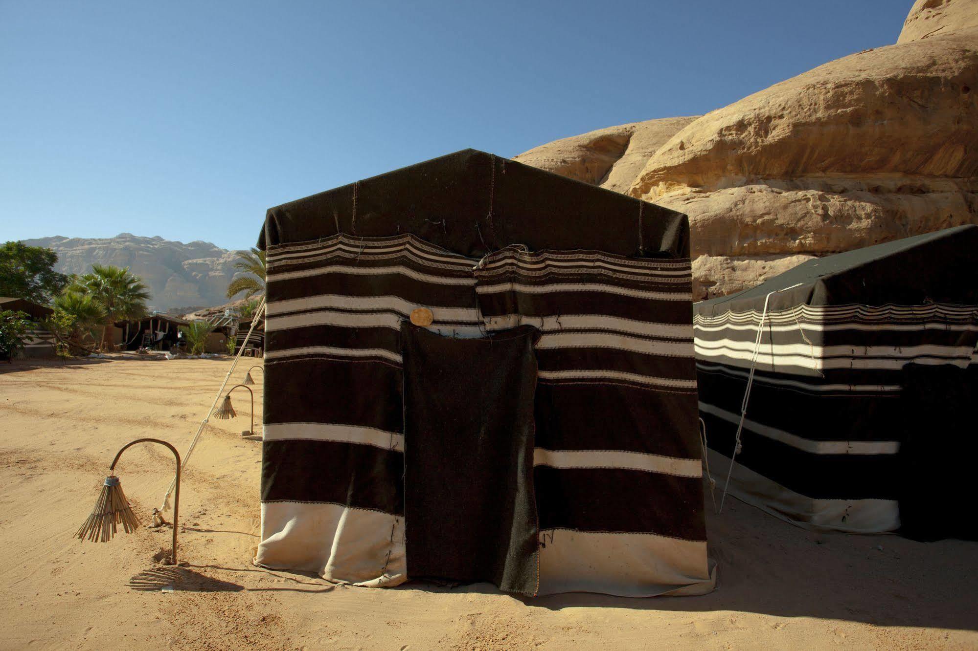 Captain'S Desert Camp Wadi Rum Exteriör bild