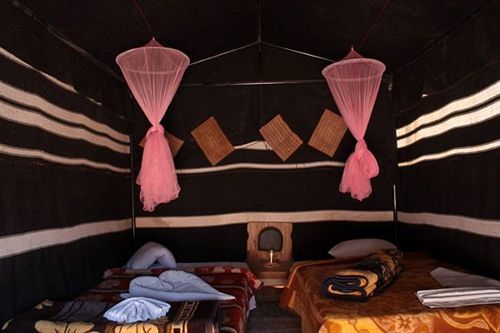 Captain'S Desert Camp Wadi Rum Exteriör bild